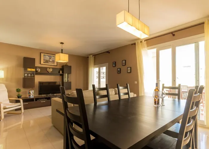 Preciosa Con Piscina Privada - Mapo Corralejo