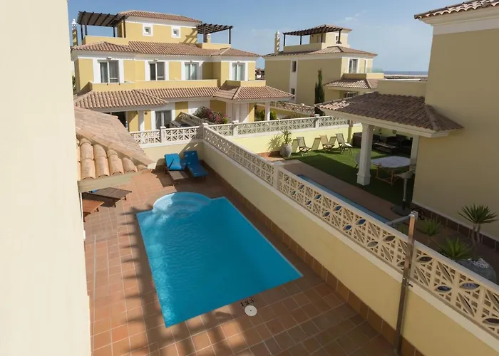Villa Preciosa Con Piscina Privada - Mapo *