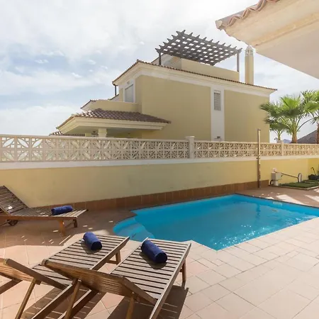 Preciosa Con Piscina Privada - Mapo Villa Corralejo